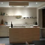 La De Lou *
